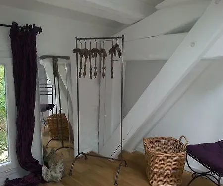 Clos De La Colombe 게스트하우스 Pouzols