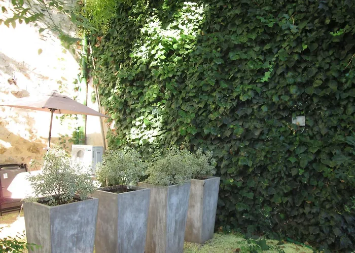 Clos De La Colombe 3* Pouzols