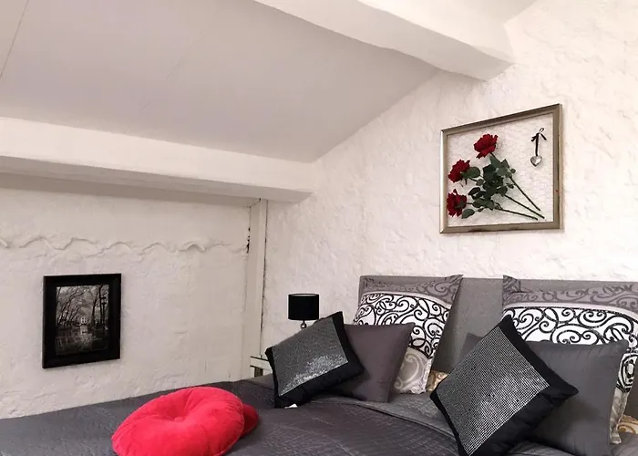 Clos De La Colombe Pouzols